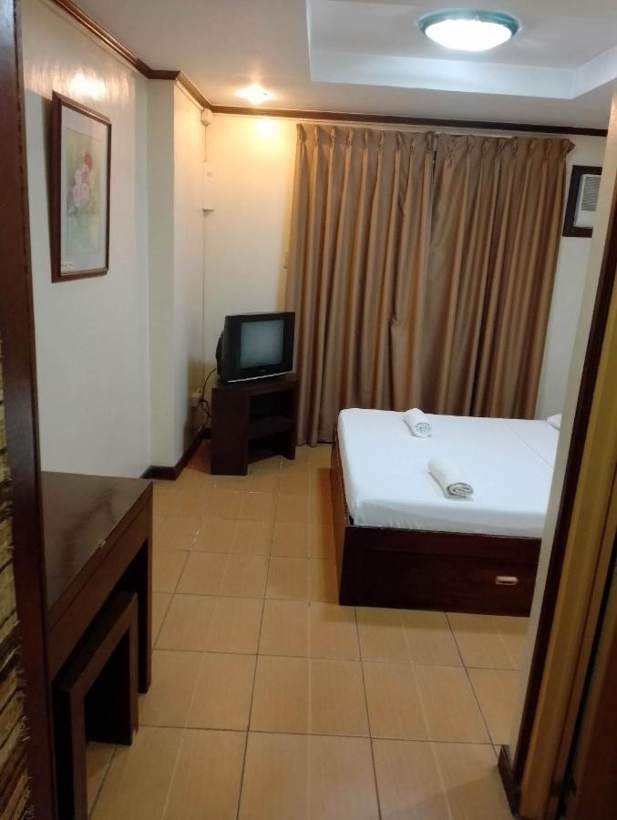 Darunday Manor Hotell Tagbilaran City Exteriör bild