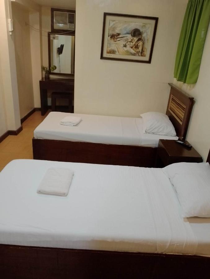 Darunday Manor Hotell Tagbilaran City Exteriör bild