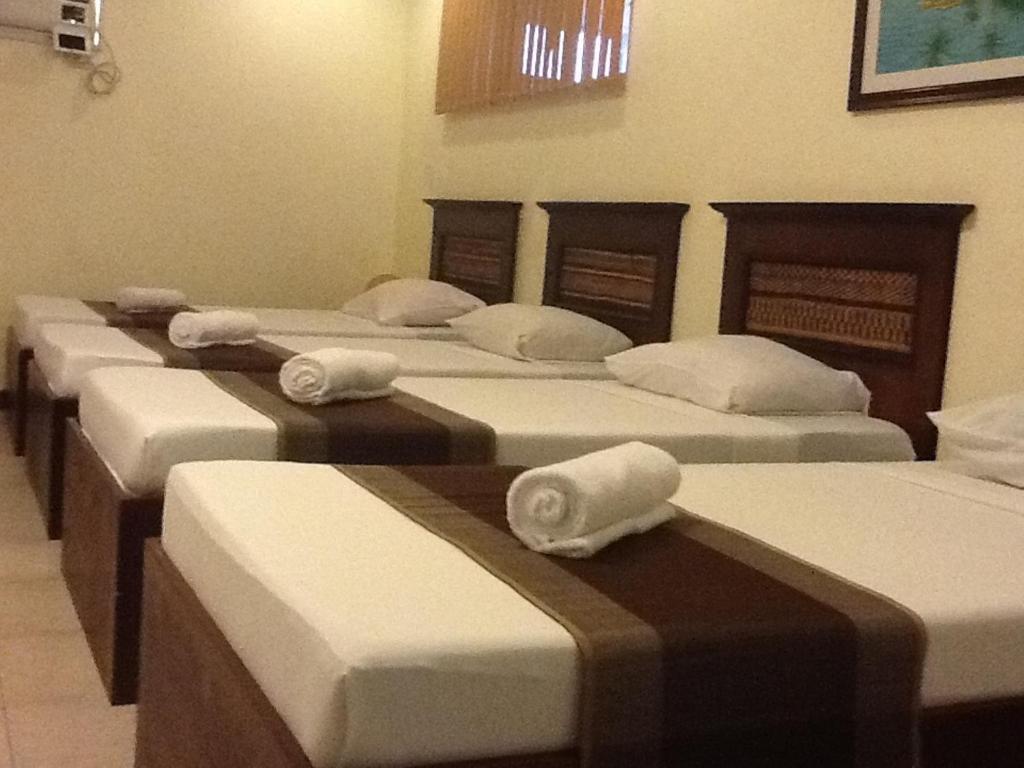 Darunday Manor Hotell Tagbilaran City Exteriör bild