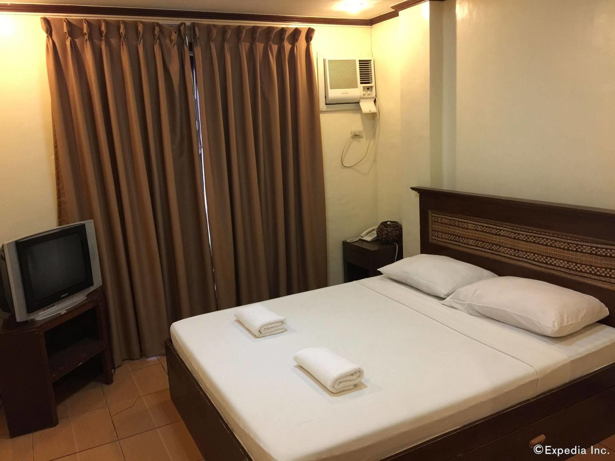 Darunday Manor Hotell Tagbilaran City Exteriör bild